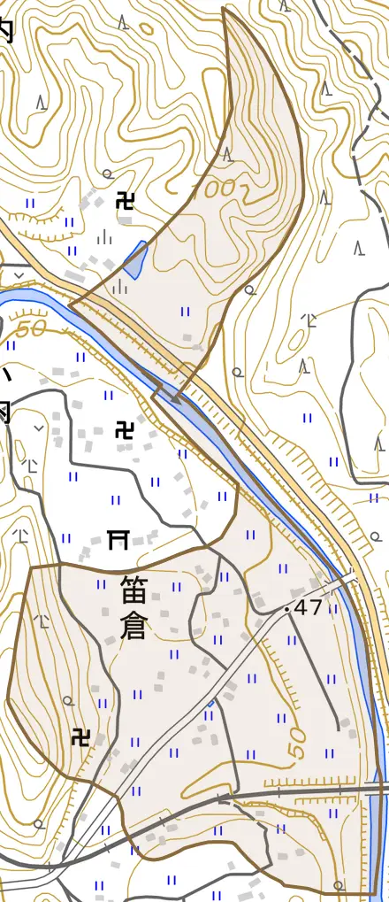 笛倉とその周辺の地図。町の範囲を重ねている