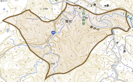 堀切とその周辺の地図。町の範囲を重ねている