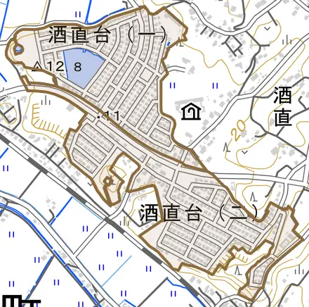 酒直台とその周辺の地図。町の範囲を重ねている
