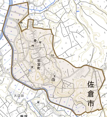 岩富町とその周辺の地図。町の範囲を重ねている