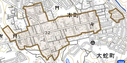 本町とその周辺の地図。町の範囲を重ねている