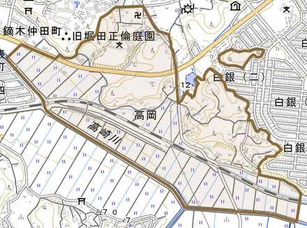 高岡とその周辺の地図。町の範囲を重ねている