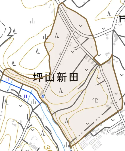 坪山新田とその周辺の地図。町の範囲を重ねている