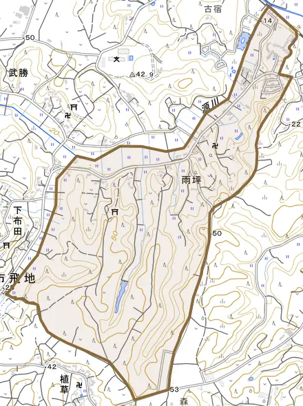 雨坪とその周辺の地図。町の範囲を重ねている