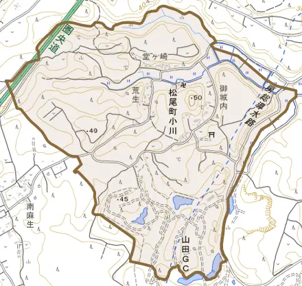 松尾町小川とその周辺の地図。町の範囲を重ねている