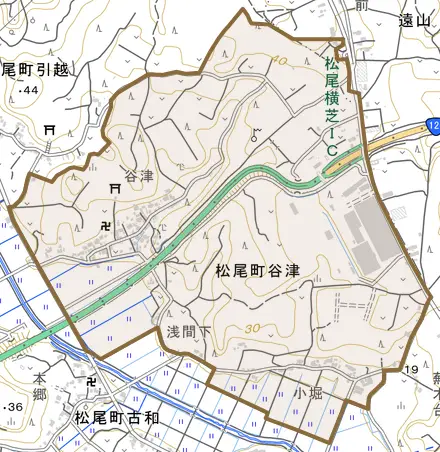 松尾町谷津とその周辺の地図。町の範囲を重ねている