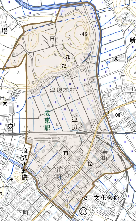 津辺とその周辺の地図。町の範囲を重ねている