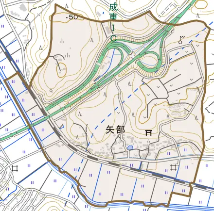 矢部とその周辺の地図。町の範囲を重ねている