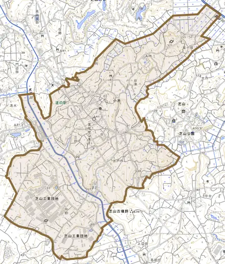 小池とその周辺の地図。町の範囲を重ねている