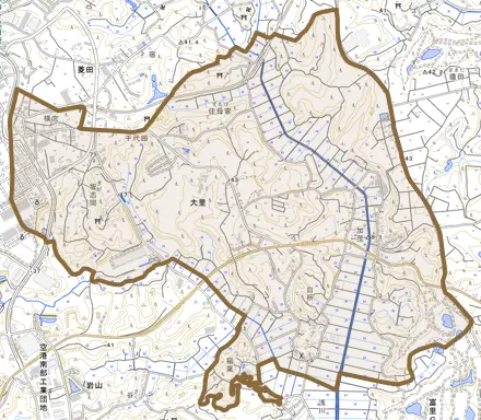 大里とその周辺の地図。町の範囲を重ねている