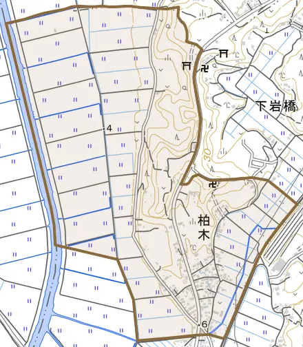 柏木とその周辺の地図。町の範囲を重ねている