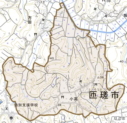 小高とその周辺の地図。町の範囲を重ねている