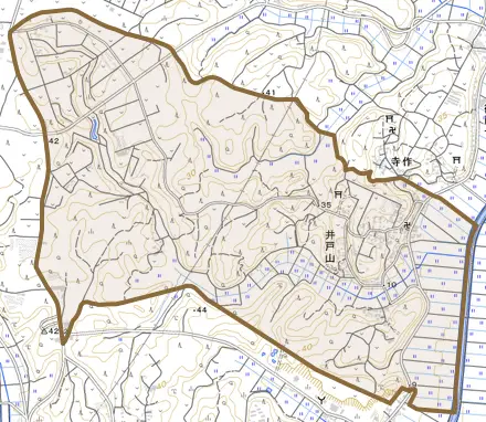 井戸山とその周辺の地図。町の範囲を重ねている