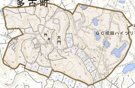 大門とその周辺の地図。町の範囲を重ねている