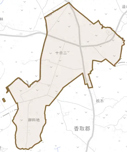 十余三とその周辺の地図。町の範囲を重ねている