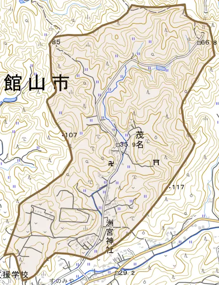 茂名とその周辺の地図。町の範囲を重ねている