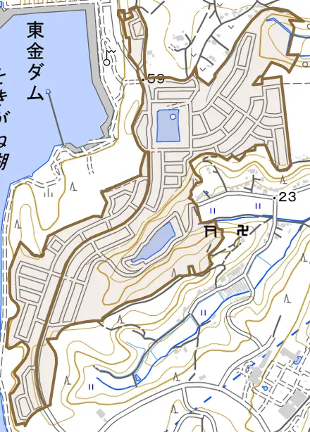 八坂台とその周辺の地図。町の範囲を重ねている