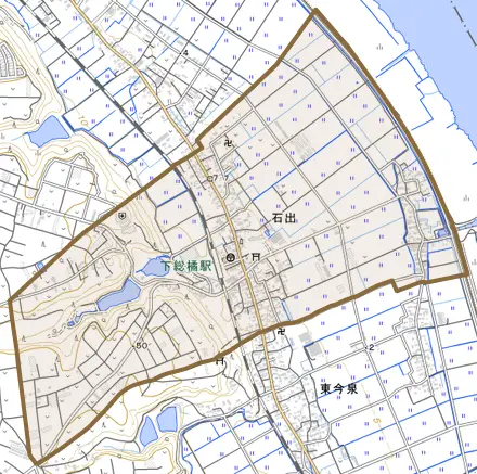 石出とその周辺の地図。町の範囲を重ねている