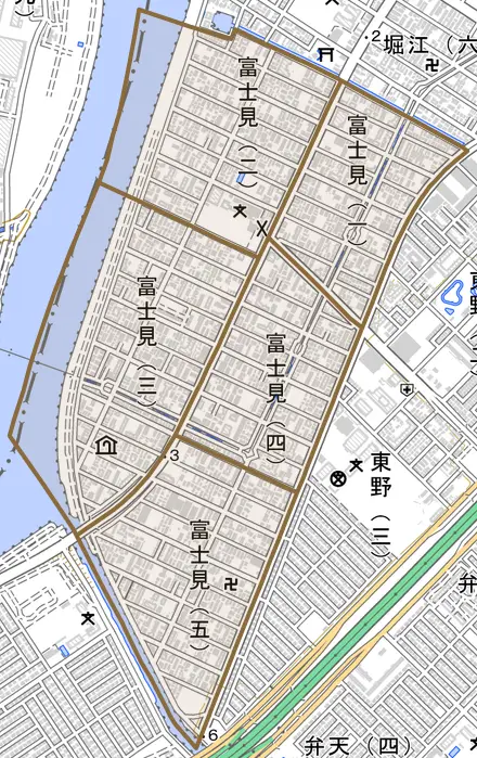 富士見とその周辺の地図。町の範囲を重ねている