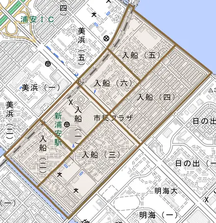 入船とその周辺の地図。町の範囲を重ねている
