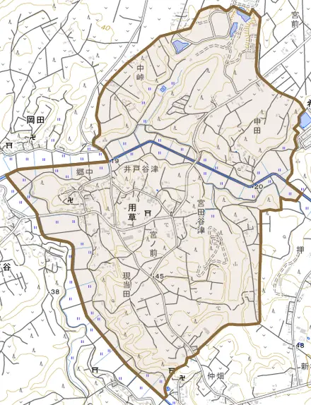 用草とその周辺の地図。町の範囲を重ねている