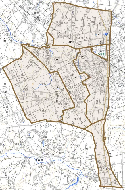 八街ほとその周辺の地図。町の範囲を重ねている