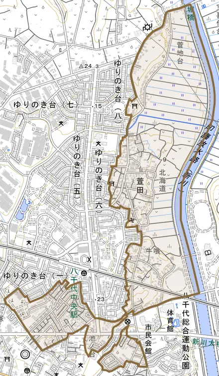 萱田とその周辺の地図。町の範囲を重ねている