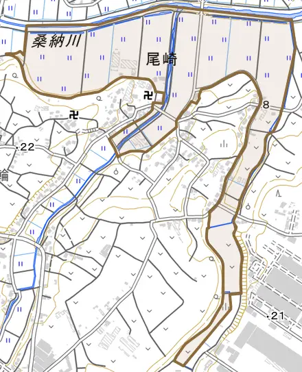 尾崎とその周辺の地図。町の範囲を重ねている
