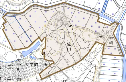 佐山とその周辺の地図。町の範囲を重ねている