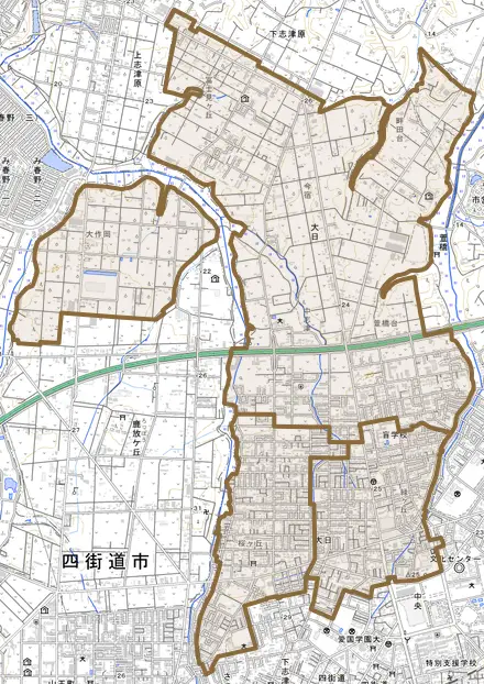 大日とその周辺の地図。町の範囲を重ねている
