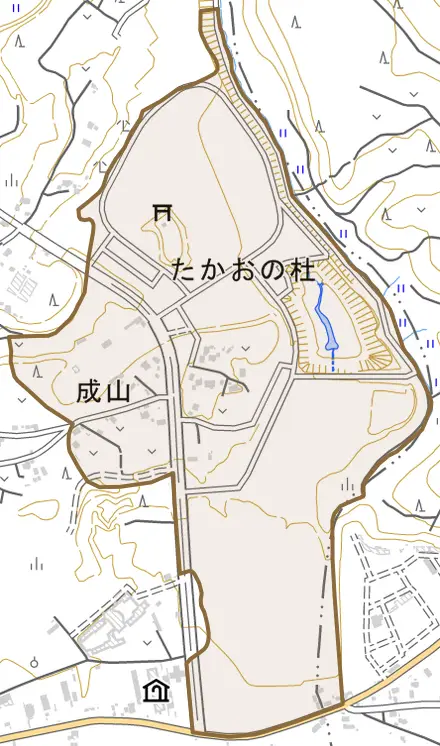 成山とその周辺の地図。町の範囲を重ねている