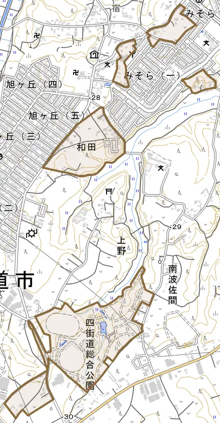 和田とその周辺の地図。町の範囲を重ねている