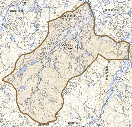 菊間町高田とその周辺の地図。町の範囲を重ねている