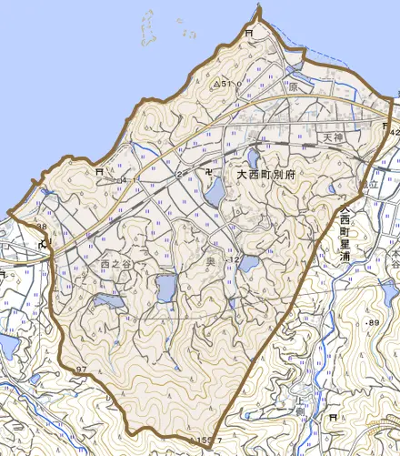 大西町別府とその周辺の地図。町の範囲を重ねている