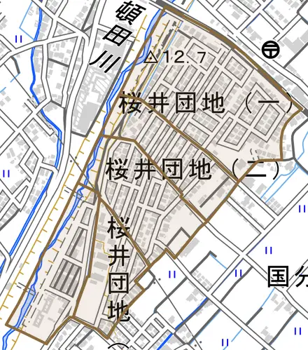 桜井団地とその周辺の地図。町の範囲を重ねている