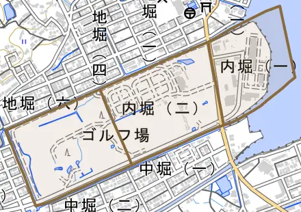 内堀とその周辺の地図。町の範囲を重ねている