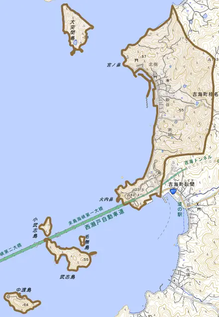 吉海町椋名とその周辺の地図。町の範囲を重ねている