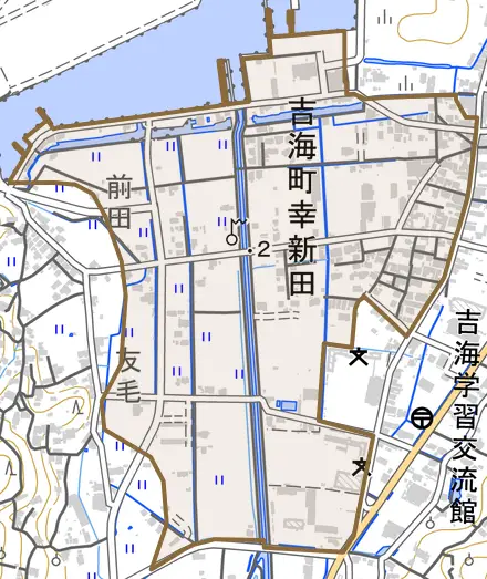 吉海町幸新田とその周辺の地図。町の範囲を重ねている