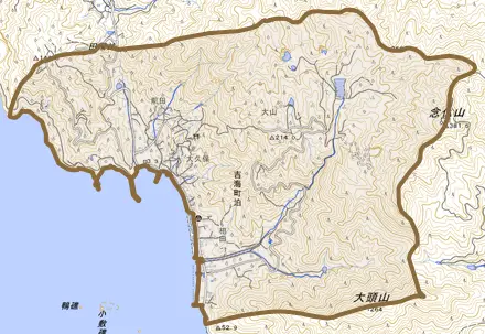 吉海町泊とその周辺の地図。町の範囲を重ねている