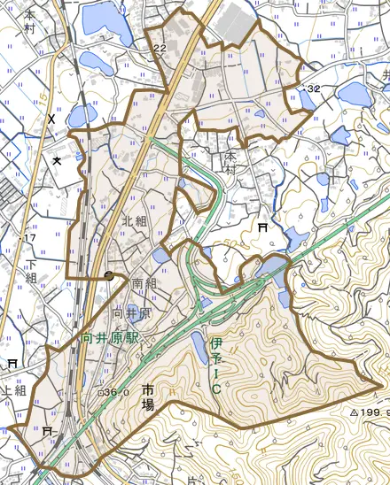市場とその周辺の地図。町の範囲を重ねている