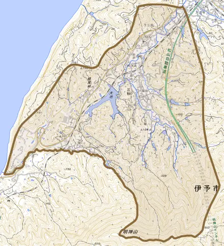 三秋とその周辺の地図。町の範囲を重ねている