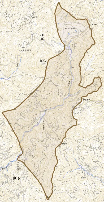 中山町栗田とその周辺の地図。町の範囲を重ねている