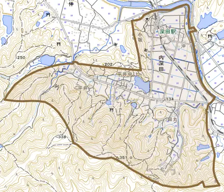 大字内深田とその周辺の地図。町の範囲を重ねている