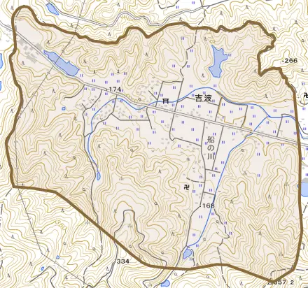 大字吉波とその周辺の地図。町の範囲を重ねている