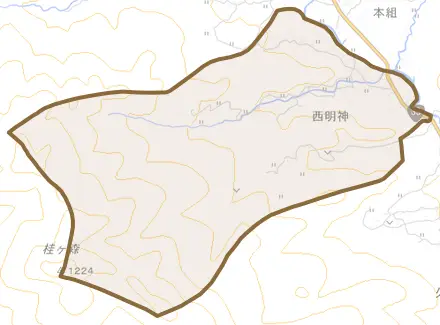 西明神とその周辺の地図。町の範囲を重ねている