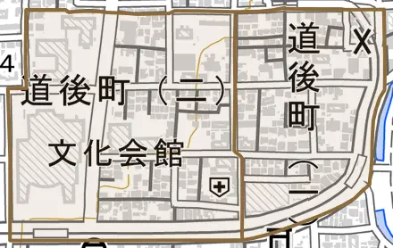 道後町とその周辺の地図。町の範囲を重ねている