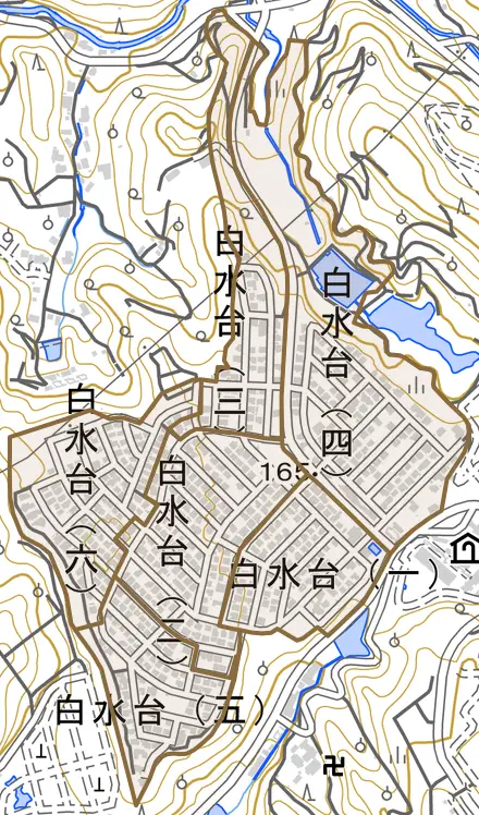 白水台とその周辺の地図。町の範囲を重ねている