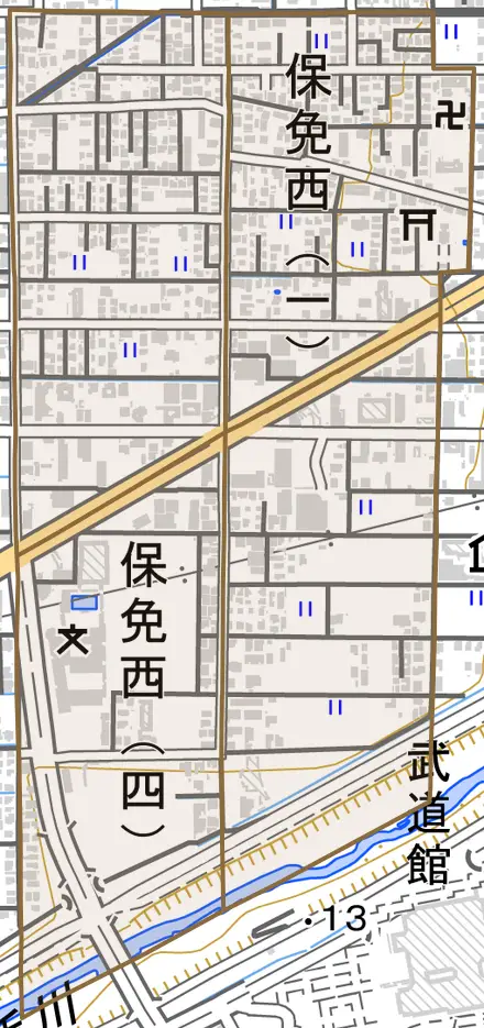 保免西とその周辺の地図。町の範囲を重ねている