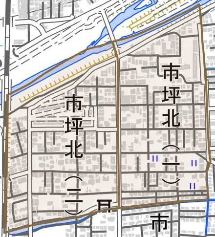 市坪北とその周辺の地図。町の範囲を重ねている