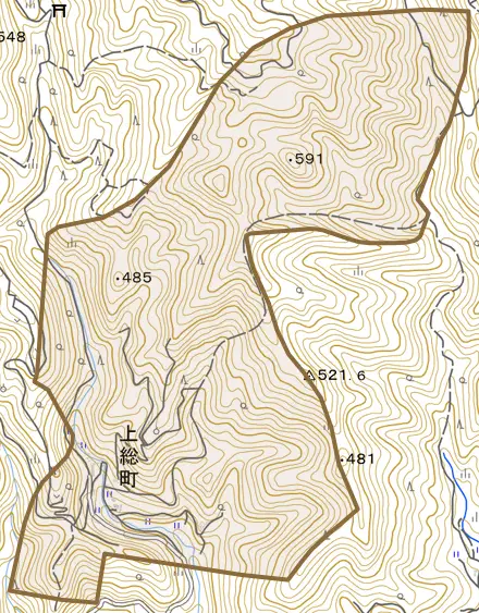 上総町とその周辺の地図。町の範囲を重ねている
